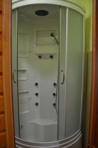 Проживание в семье Rosinka Яремче Бюджетный двухместный номер с 1 кроватью-11