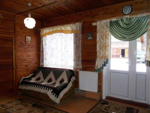 Проживание в семье Rosinka Яремче-33