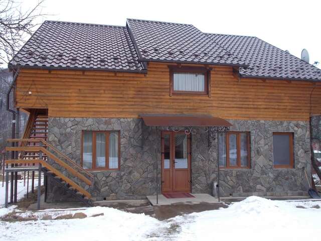 Проживание в семье Rosinka Яремче-45